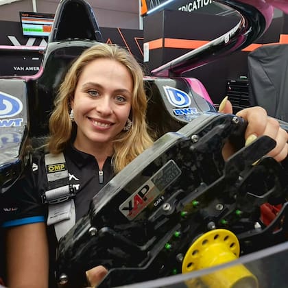 La joven debutó en la Fórmula 3 en 2020 con Campos Racing; en 2023 se unió a la Academia Alpine (Foto: Instagram @sophiafloersch)