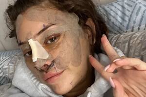 La joven Emily compartió fotos tras someterse a cirugía estética
@hotgirlenhancements