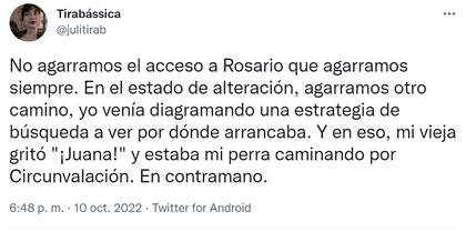 La joven encontró a Juana en medio de la autopista y con la ayuda de los conductores pudieron atraparla.