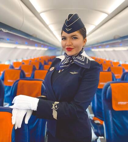 La joven expresó que prefería trabajar en clase ejecutiva que en clase turista por el tipo de servicio que ofrecía la aerolínea