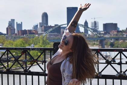 La joven periodista vivió en Pittsburgh hasta los 23 años