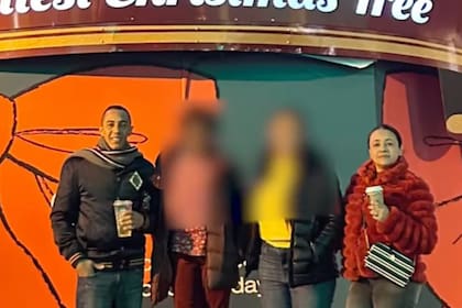La joven presenció el arresto de su madre cuando iban camino a la escuela