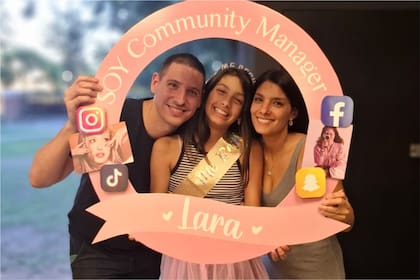 La joven rosarina se recibió en la universidad a los 12 años