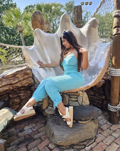 La joven se convirtió en una influencer conocida en las redes sociales como Lale Correa