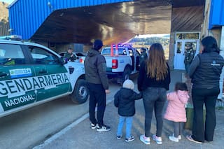 Los condenaron por trasladar por un paso fronterizo no habilitado a una joven y sus hijos desde Chile