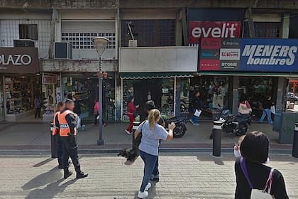 La joyería Rody, de Arrieta al 3200, en San Justo, asaltada en solo tres minutos