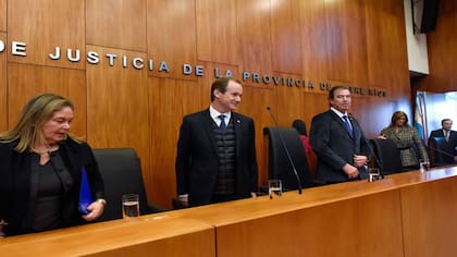 La jueza Susana Medina, el gobernador Gustavo Bordet y el juez Emilio Castrillón