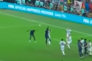 ¿Hubo mano de un francés antes del penal de Gonzalo Montiel?