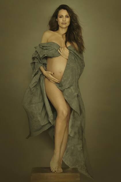 La jugada producción que Pampita Ardohain hizo para ¡Hola! de la mano del fotógrafo Gabriel Machado