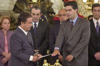 La jura de Capitanich durante el gobierno de Duhalde, en 2002