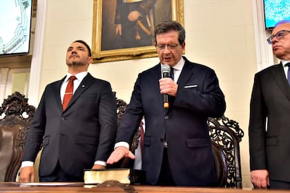 La jura del vicegobernador Pedro Braillard Poccard