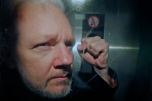 Suecia cierra la causa por violación contra Julian Assange
