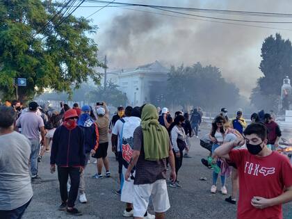 La justicia investiga si hubo infiltrados y zona liberada en los desmanes ocurridos en Chubut