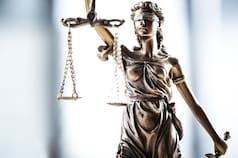 Un juez legisla y 329 legisladores se jubilan