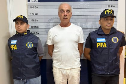 La Justicia rechazó que un arrepentido de Cuadernos que está condenado en otra causa cumpla la pena en su casa.