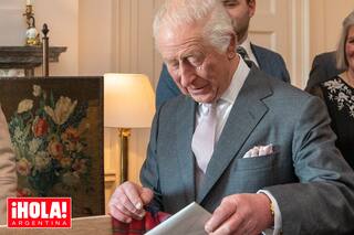 El rey Carlos armó una cápsula del tiempo con objetos personales que se abrirá en 100 años