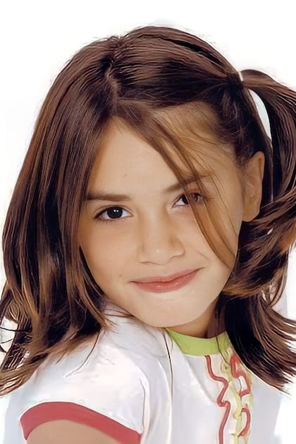La Lali Espósito de pequeña que, a falta juguetes, todo era imaginación