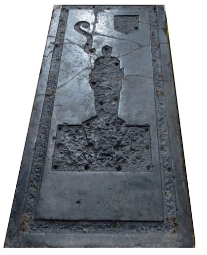 La lápida perteneció a un caballero inglés que falleció en 1627 en Jamestown