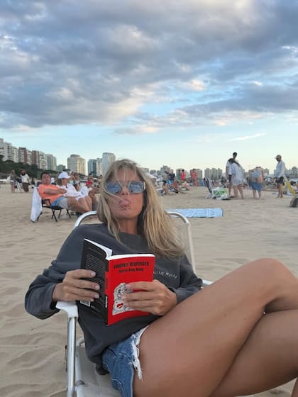La lectura acompañó a la conductora en sus vacaciones