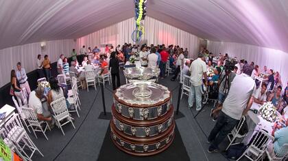 La legendaria Copa Davis en Parque Sarmiento; el trofeo permanecerá en el país hasta septiembre