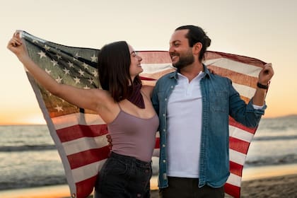 La legislación busca modificar el estatuto central de Florida para incluir explícitamente el "marriage fraud" como una conducta equiparable a delitos graves como el abuso sexual, el secuestro o el acoso