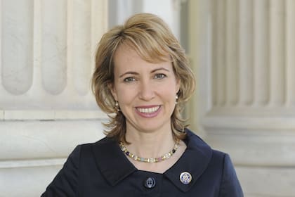 Giffords sufrió un intento de asesinato