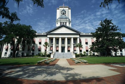 La Legislatura de Florida avanza en una propuesta para destinar US$31 millones al Programa de Asistencia de Medicamentos para el SIDA