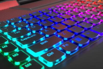 El teclado mecánico de la Lenovo Legion Y920 tiene una iluminación programa