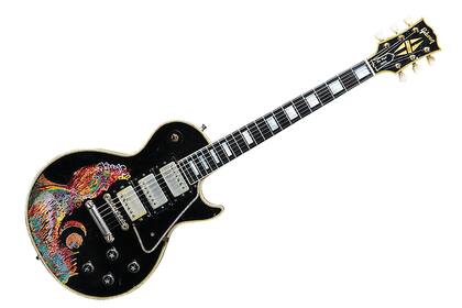 La Les Paul que Richards decoró durante las sesiones de Beggars Banquet en 1968 presenta un diseño psicodélico audaz.