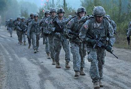 La ley federal Posse Comitatus impide al Gobierno de los EE.UU. utilizar al ejército y otras fuerzas militares contra civiles
