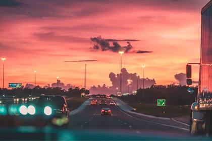 La Ley HB 317 pretende agilizar los traslados y reforzar la seguridad vial en las autopistas de Florida