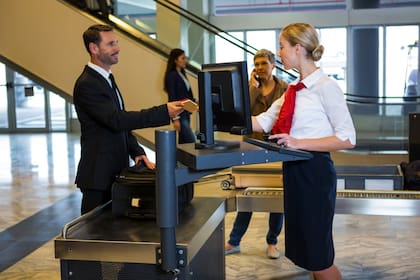 La ley Real ID estableció estándares mínimos de seguridad para la emisión y producción de licencias de conducir y tarjetas de identificación