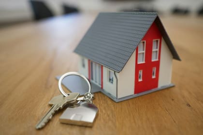 La ley SB 1061 facilita el acceso a créditos para los compradores de casas en California