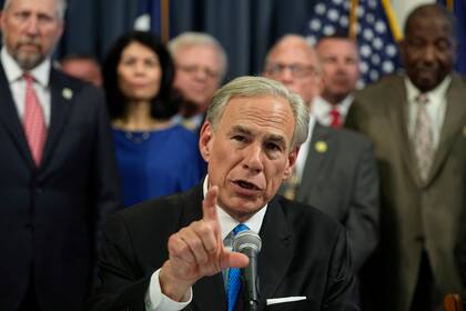 La ley SB4 ahora pasa al escritorio del gobernador Greg Abbott