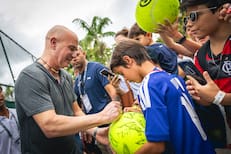 Por qué se amigó con el tenis, el “negocio actual” y el día que le detuvo un saque con la mano a Jaite