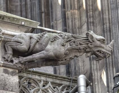 La leyenda de la Catedral de Colonia asegura que el Diablo intervino en su construcción y la maldijo