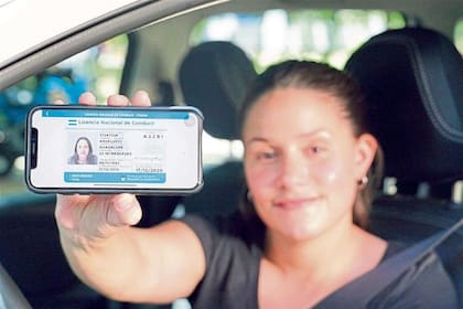 La licencia de conducir es una documentación que ya se puede llevar en el smartphone