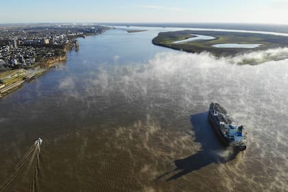 La licitación de la hidrovía del río Paraná fracasó y el Gobierno anuló el proceso