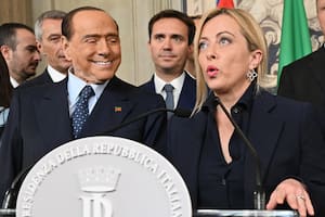 Confirman a Meloni como la primera mujer que gobernará Italia, con una coalición de ultraderecha cargada de tensiones