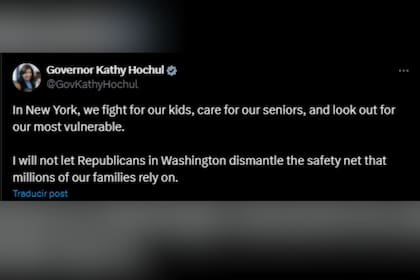 La líder demócrata advirtió las consecuencias de los recortes en la cobertura de salud en el estado