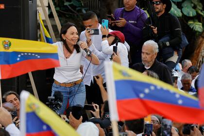 La líder opositora venezolana, María Corina Machado, habla a sus seguidores en Caracas, en enero de este año (AP Foto/Jesús Vargas, archivo)