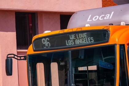 La Línea 96 cambió su recorrido y fue renombrada como Línea 296, conectando Elysian Valley con la estación Lincoln/Cypress