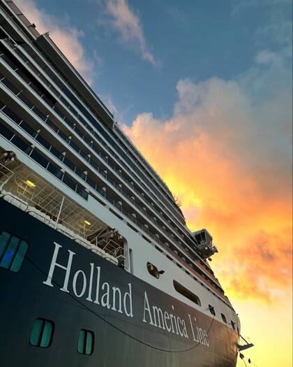 La línea Holland America reportó varios infectados en sus diversos cruceros en el mes de diciembre de 2024 y enero de 2025