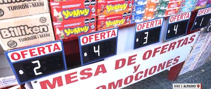 La lista de precios en el insólito festejo del kiosco de Claudio