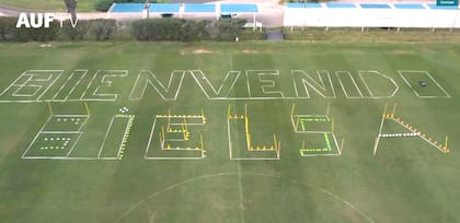 La llegada de Bielsa despertó mucha expectativa en Uruguay