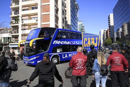 La llegada de Boca al Monumental