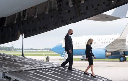 La llegada de Joe y Jill Biden a la base de Dover