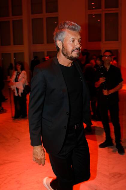 La llegada de Marcelo al Faena Art Center. El conductor no quiso perderse esta ocasión y llegó temprano y se preparó para seguir las pasadas de su hija menor.