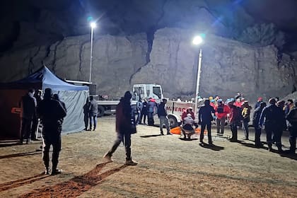 La llegada del cuerpo de Julia Horn al autódromo donde se hizo una autopsia preliminar