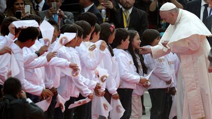 “?Cómo no van a poder cambiar esta sociedad y lo que se propongan!", le dijo Francisco a los jóvenes